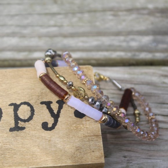 Boutique Glass Beaded Triple Strand Sunset Bracele - Picture 2 of 2